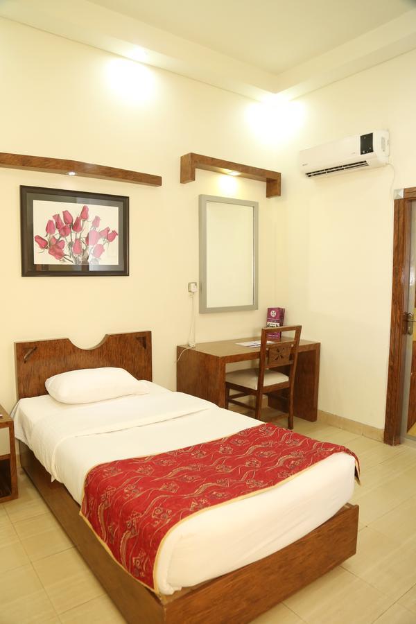 Hotel The Grand Regency Bahawalpur Zewnętrze zdjęcie